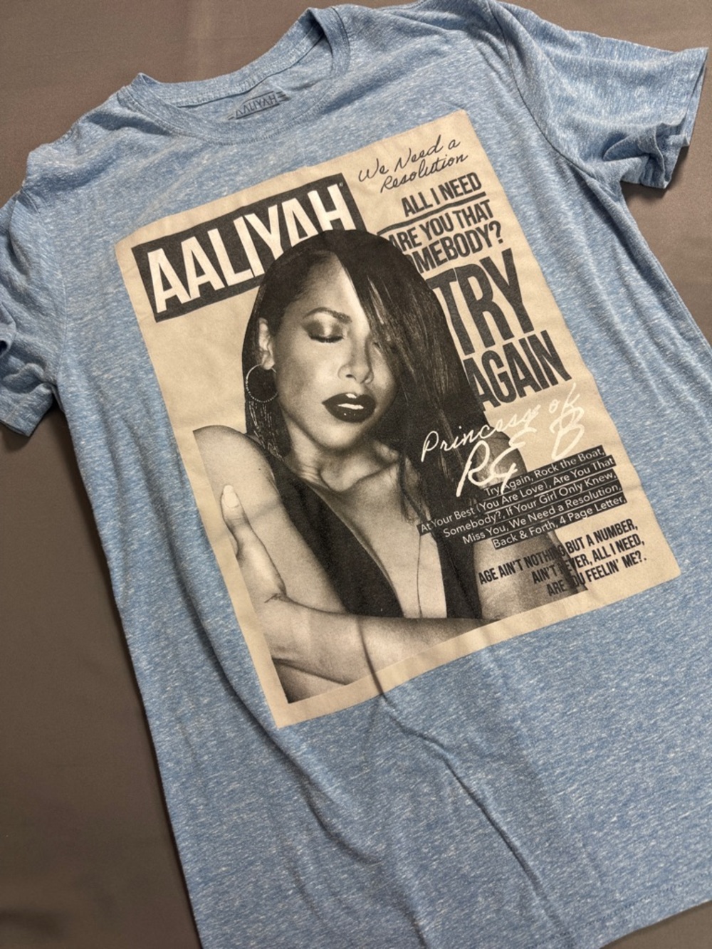 Aaliyah Graphic Tee Light Blue Short Sleeve Women’s Size M